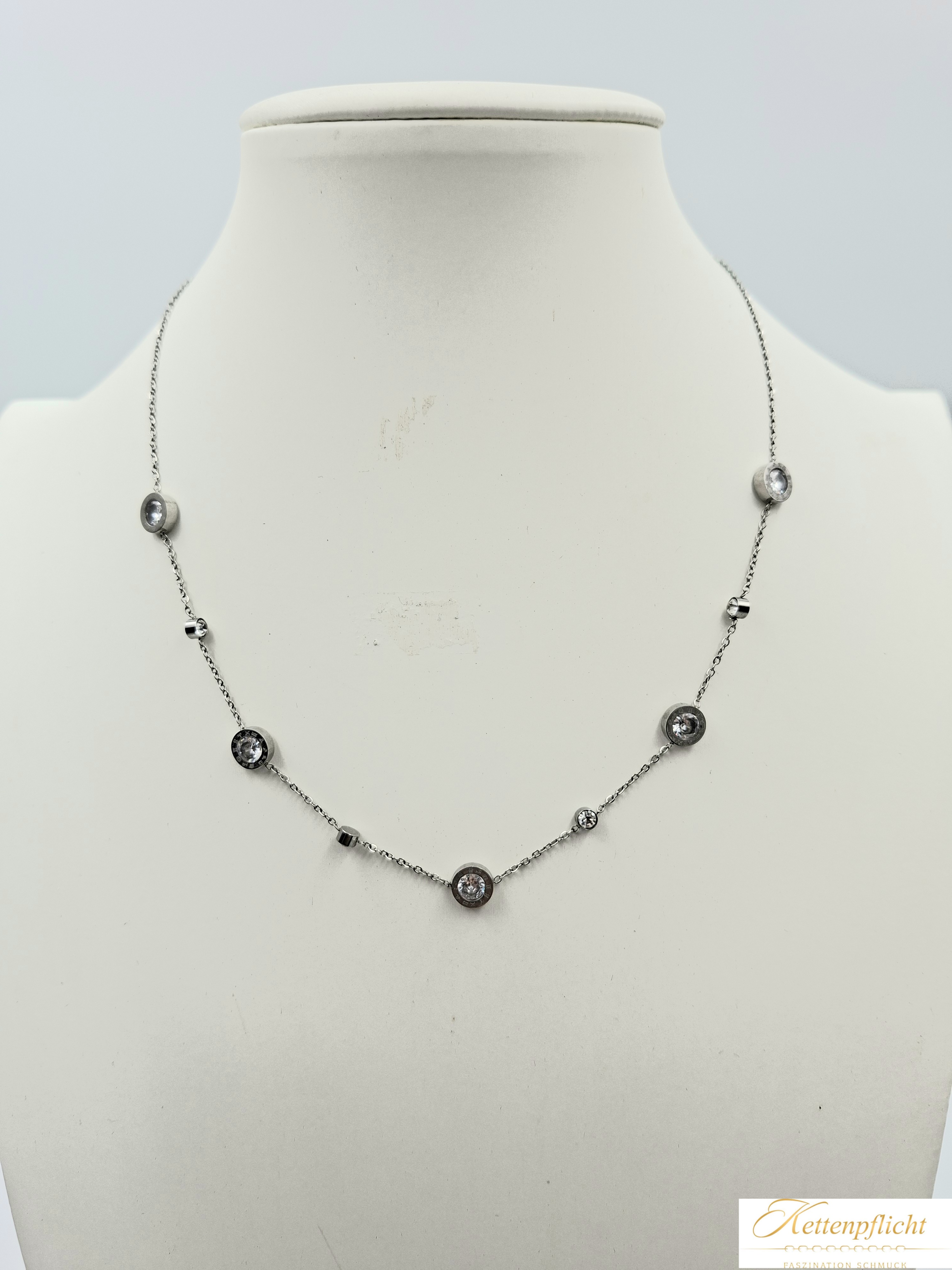 Kette Silber mit runden Glassteinen